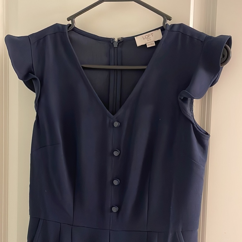 LOFT NWOT-never worn -Loft Outlet Navy jumper